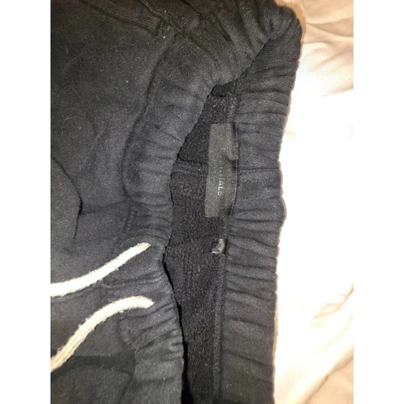 Fear of God ESSENTIALS sweater shorts - Picture 6 of 6